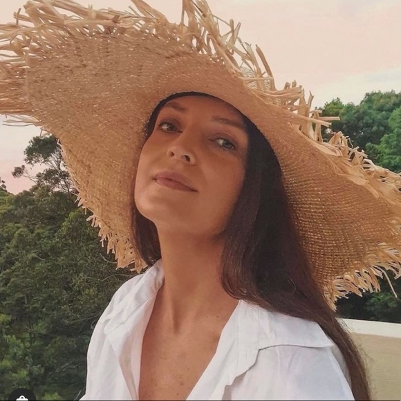 Accessories - Raffia woven large sun hat